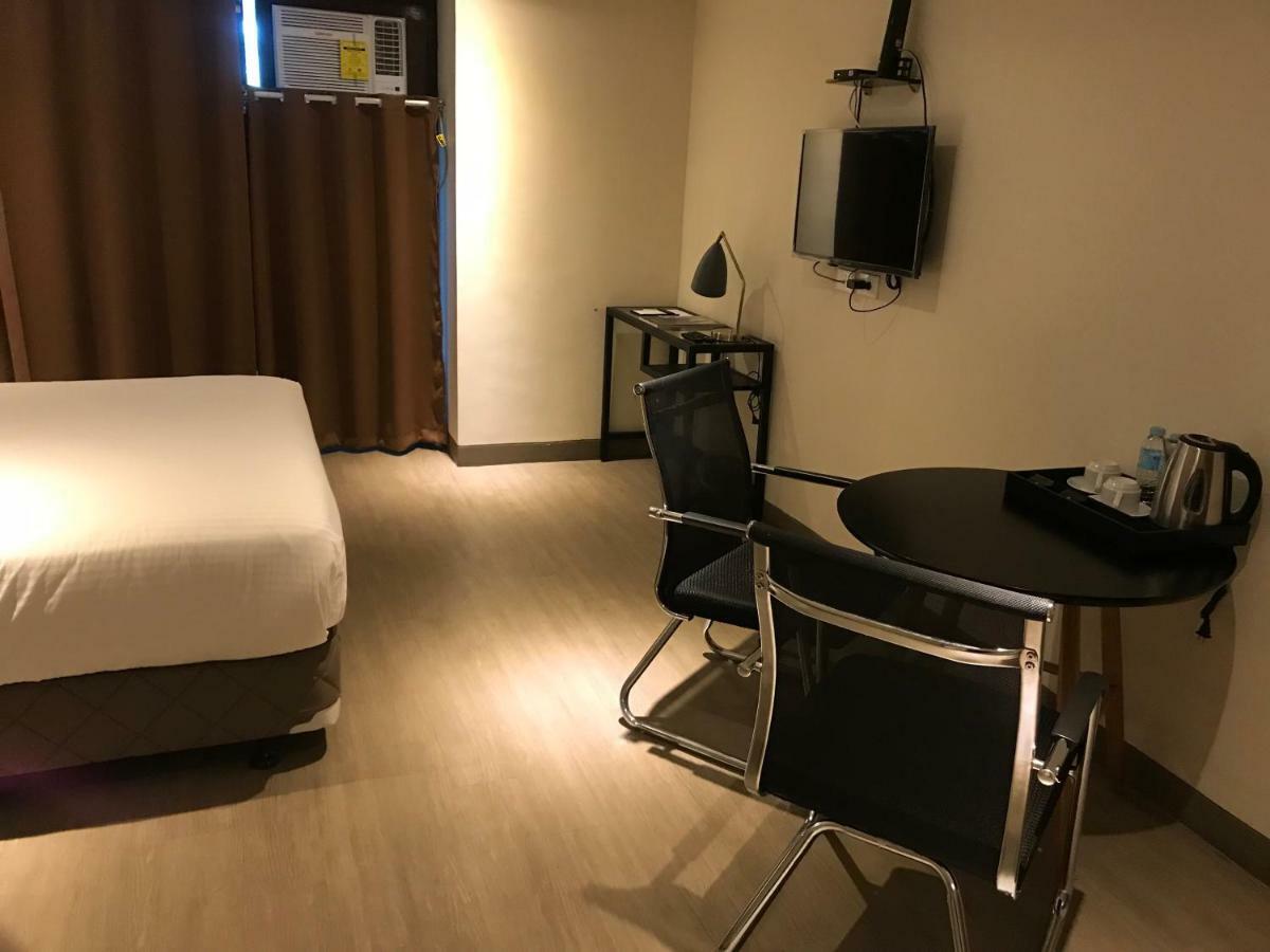 Maxx Hotel Ortigas Pasig City Ngoại thất bức ảnh